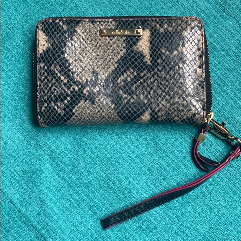 Stella & Dot faux snakeskin wristlet